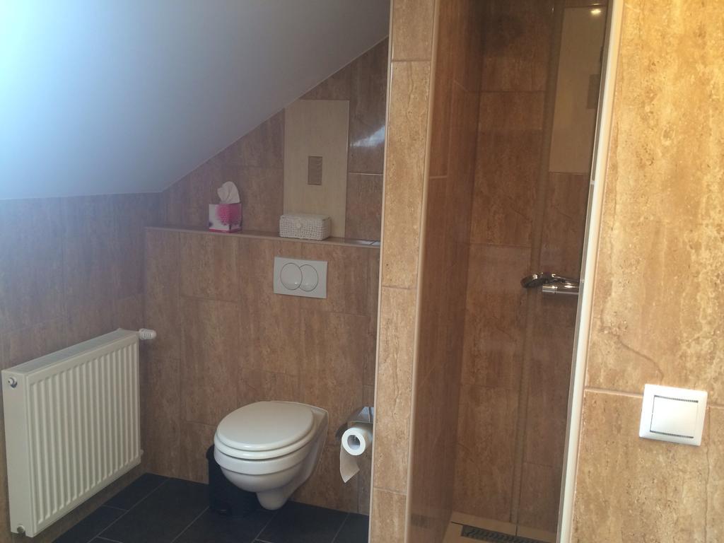 Leiner Apartman Heviz Room photo