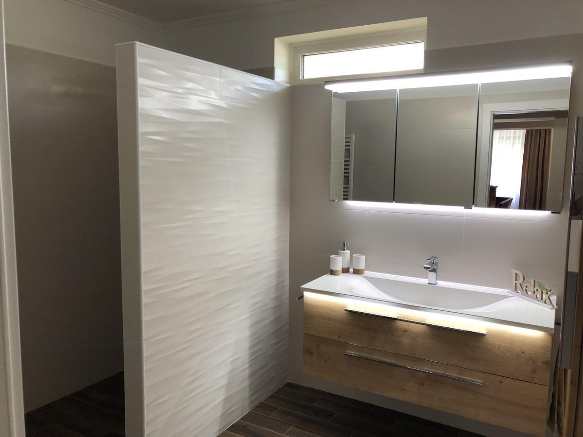 Leiner Apartman Heviz Exterior photo